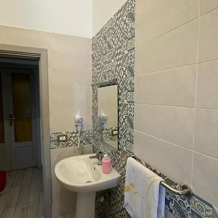 Guest house Le Stanze Di Ginevra 2-santa Maria A Vico- *