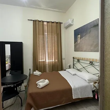 Guest house Le Stanze Di Ginevra 2-santa Maria A Vico- Santa Maria a Vico